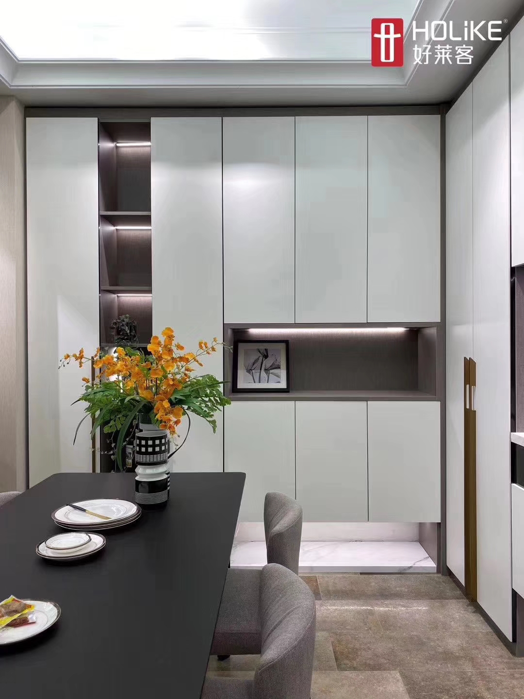 Holike apricot white custom cabinet modern minimalist shopping mall online and offline with the same modern minimalist Nordic style