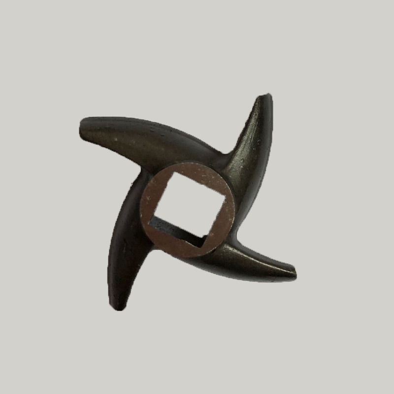 Shark-card-wringing machine 22 cross the knife.