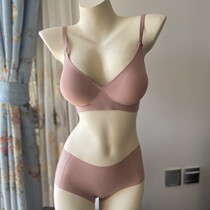 Korean original external underwear can be removed shoulder strap with small chest gathered to show large sexy trace-free chest comic chest