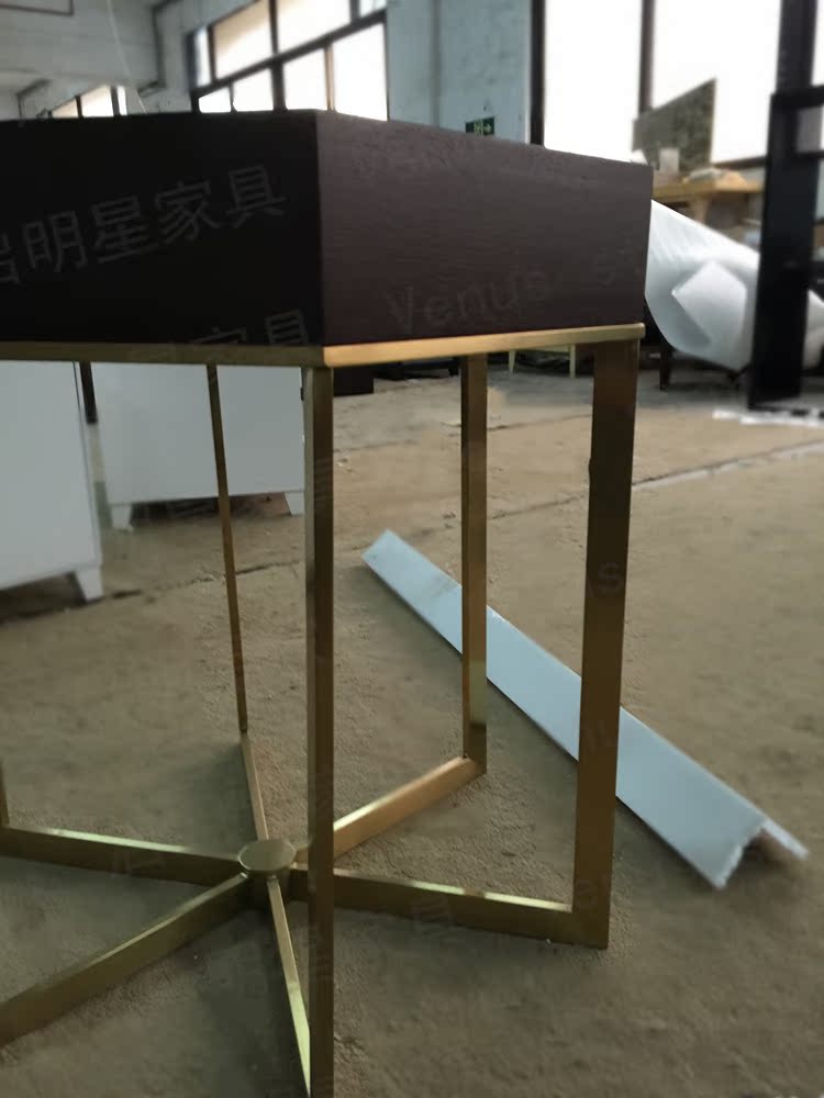 Nhà thiết kế sáng tạo nội thất tùy chỉnh phong cách đơn giản sáu góc phòng khách lưu trữ phòng ngủ kim loại ghế bàn hoa một vài - Đồ nội thất thiết kế ghế xoay văn phòng
