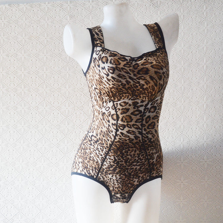 Sous-vêtement minceur Leopard couvercle de coffre - Ref 709332 Image 40