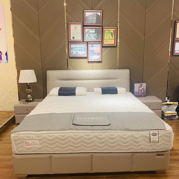 RESTONIC American Lace Light Luxury Master Bed Wedding Bed Double Bed Leather Bed Frame Modern Minimalist Soft Bag 626 Leather Bed