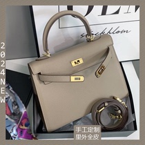 2024 nouvelle populaire vache dété en cuir sensation avancée en cuir véritable sac Kylie de 2ème génération Mini incliné femme sac à satchel femme