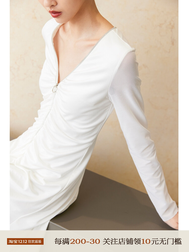 Boss Z's mid-length fishtail long-sleeved dress is thin, gentle and elegant, and the acetate V-neck solid-color dress is feminine.