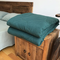 The elder Lius family is very much in touch with a very rhythmic pure cotton handmade old coarse cloth summer cool.