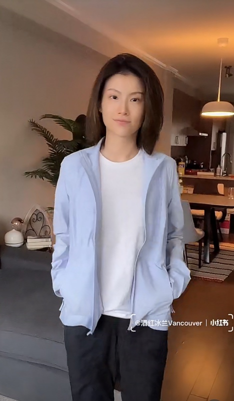 In Stock Fast and Free Windbreaker Waterproof and Windproof Jacket Skin Coat Windbreaker