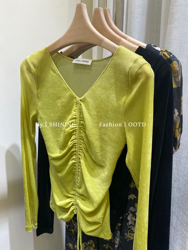 Nanyou Designer Boutique Women's Clothing - One Piece French V-Neck Drawstring Swan Velvet Long Sleeve Elegant Top