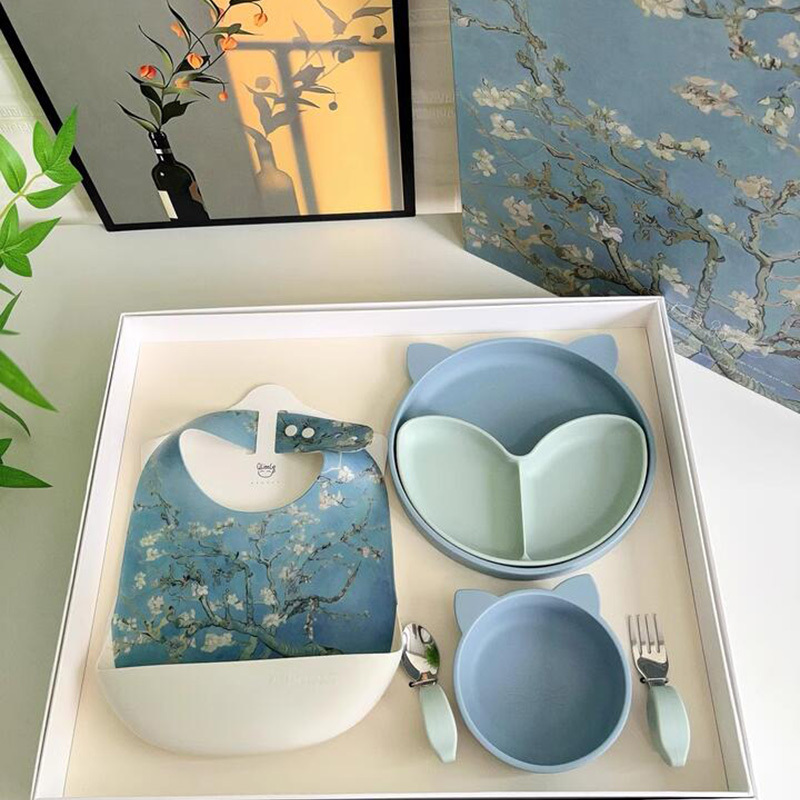 [Official Genuine Product] Qlittle Baby Tableware Gift Box Infant Food Supplement Set Famous Painting Gift Box First Birthday Gift
