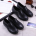 Non-slip boots mưa khởi động cao su không thấm nước giày đặt giày giày nước đầu bếp nhà bếp đặc biệt làm việc của nam giới giày mặc giúp đỡ thấp mùa hè giày sandal nam chống nước Rainshoes
