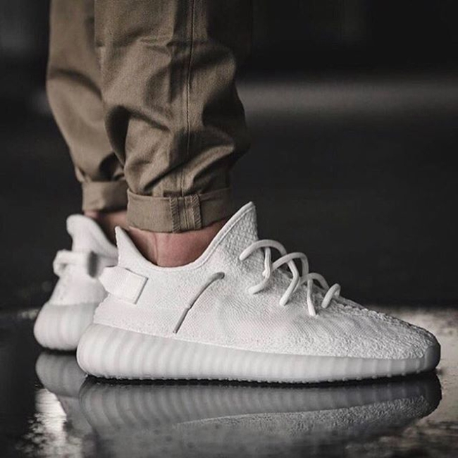 Adidas easy Boost White
