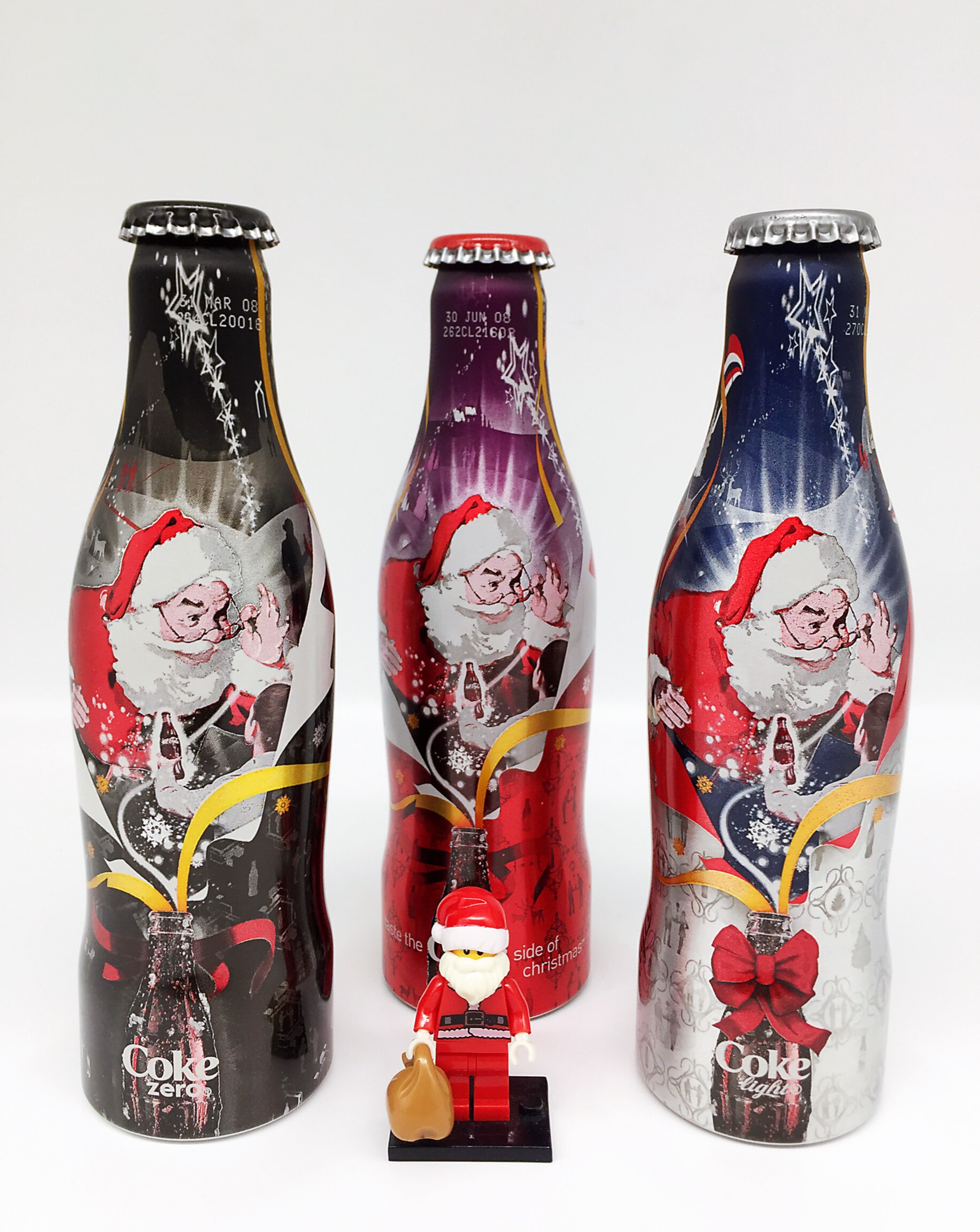 The collection of the Belgian Christmas old man's aluminum bottle collection