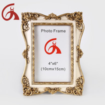  European and American imported retro French old polished white embossed baroque photo frame Light luxury crafts 6 inch photo frame photo frame