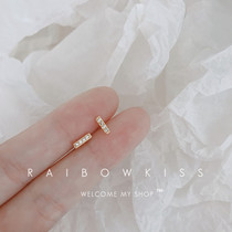 South Korea 925 sterling silver base T-shaped gold long strip stud stud simple small mini student earrings female sleeping free