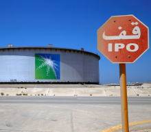 美国能源部长格兰霍姆表示，美国总统拜登没有考虑恢复原油出口禁令。格兰霍姆周二向一个外部咨询小组发表了线上讲话，该小组成员包括埃克森美孚公司...