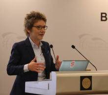 美国旧金山联储主席戴利在接受《华尔街日报》直播采访时表示，她预计美联储将加息至5%以上，不过最终利率水平尚不清楚，将取决于未来的通胀数据...