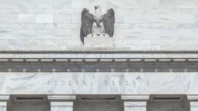 FOMC会议纪要：经济风险偏向下行，可能很快调整债券购买计划