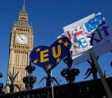 离英国政府规定的10月15日脱欧大限仅剩两天，英国首相发言人Slack称，首相对内阁表示，英国“准备也愿意”无协议脱欧，引发英镑跳水...