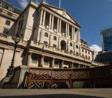 据《星期日泰晤士报》报道，英格兰银行副行长乔恩·库利夫表示，尚不明确允许银行提高利率，因为在银行的稳健性得到评估之前，仍可能存在限制的情况...