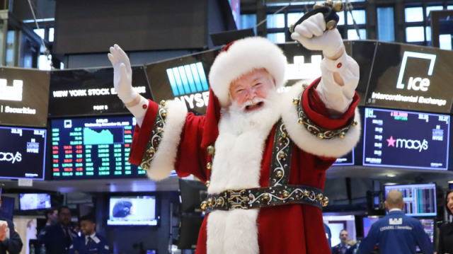 美股日报：圣诞将至美股再创新高，中国宣布开始降低部分商品进口关税，令市场气氛继续回暖