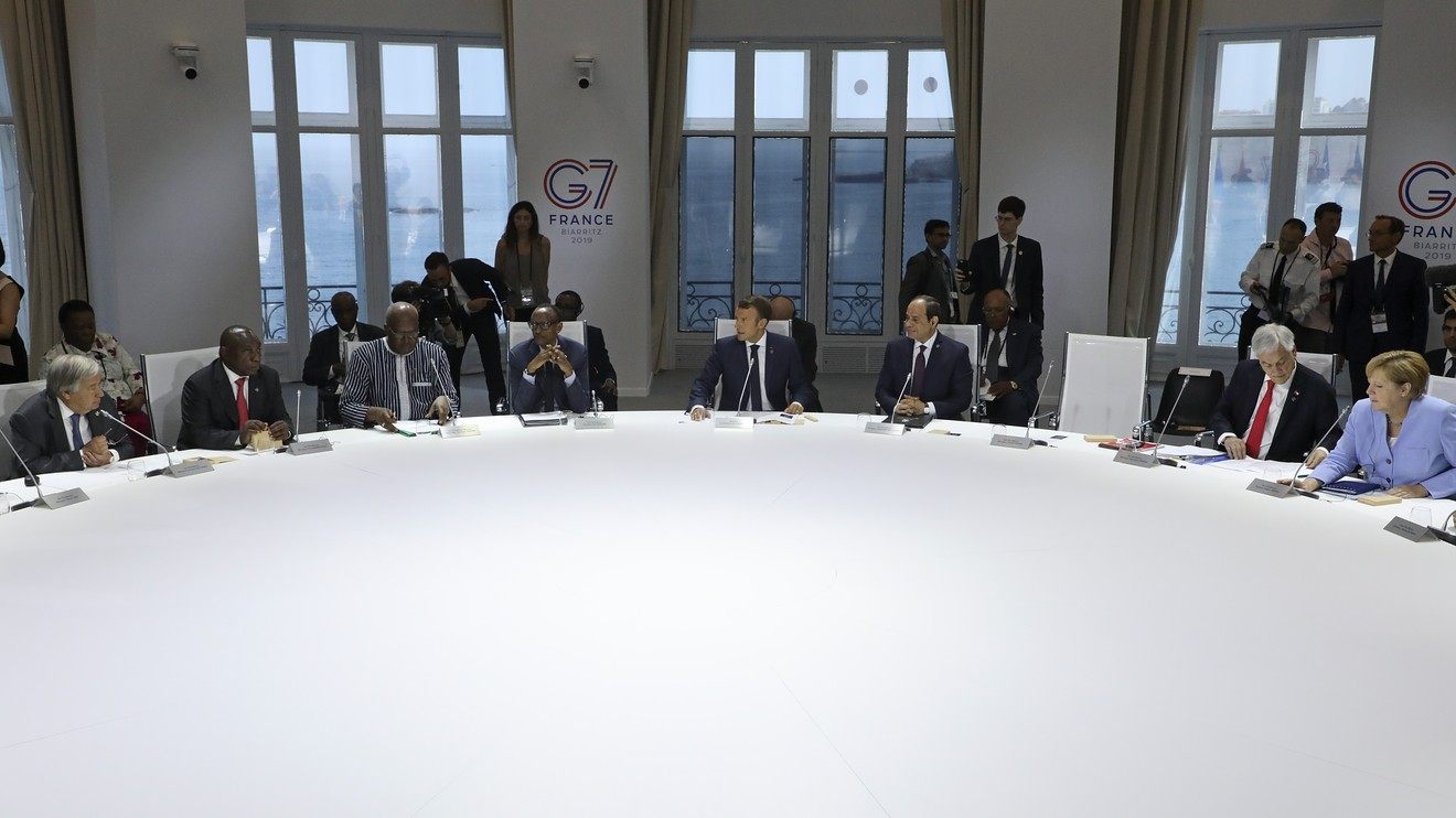 与2008年不同，令仅供市场感到恐惧的是，面对重大挑战，主要经济体似乎没有合作和计划