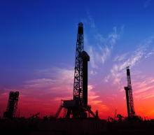 新井产能降幅逐渐扩大且DUC数量继续减少，这可能会极大地限制美国未来几个月的石油产量增长