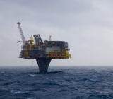 赤道几内亚石油部长周三表示，预计明年将扭转原油产量下降的局面。赤道几内亚最近发现了两处海上油田，并与现有基础设施连接起来。Gabriel Obiang Lima表示，欧佩克最小...