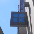 麦格里集团(Macquarie)周二(10月10日)在报告中称，预计石油输出国组织(OPEC)的减产协议将至少延长至2018年的第三季度，甚至年底。