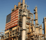 国际原油价格触及逾两年半高点，这是自2014/15年的大宗商品价格暴跌前以来所未见的水平，得益于伊朗紧张局势和石油输出国组织(OPEC)减产行动的支撑