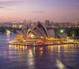 经济学家预计澳大利亚将避免其他一些发达国家爆发的工资-物价螺旋式上涨的原...