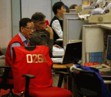 美国5月非农就业数据远逊预期，令市场认为美联储的降息概率大增；中国出口远超预期，给股民吃了定心丸。昨日恒指大涨2.3%，劲升600多点。今日早盘，恒指高开高走...