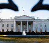 美国总统特朗普出人意料地威胁要否决国会新通过的1.3万亿美元的支出法案，如果该法案最终未获得通过，则美国政府将在周五之后面临关门危机。此前，白宫方面...