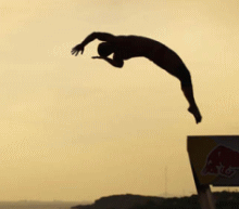 美国经济数据全面向好，强势美元持续打压金银，唯有市场对于美联储继任主席预期偏鸽限制了金银的跌势，且西班牙加泰罗尼亚地缘风险事件提振了避险情绪。因此，近期金银将维持弱势震荡，操作上高抛为主