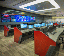 上周美股收平，地缘政治局势再度紧张，担忧情绪令投资者谨慎做多，同时美联储货币议会结束市场迎消化需求，美三大指数好淡争持。现外围美股升幅动能放缓，市场关注地缘性局势和美联储10月缩减负债表