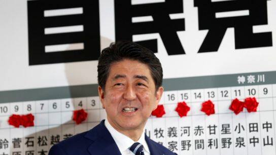 日本首相安倍晋三承诺推进其修改日本宪法的计划