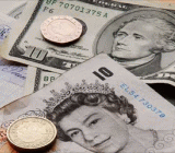 英国10月通胀意外持稳，令英国央行措手不及，并引发对央行在本月升息后的后续升息速度产生新的疑问。官方数据显示，10月消费者物价指数(CPI)年增率持平于9月创下的五年半高位3.0%。