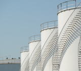 周四(6月28日)亚洲时段，美油小幅低开后，现有所回升，主要交投于72.5美元一线。前日，EIA原油库存大降近千桶，刺激美油再度飙升，并一度触及73美元大关，