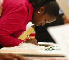 美国劳工部周四报告称，上周美国初请人数增幅超过预期，但仍维持在与劳动力市场趋紧...