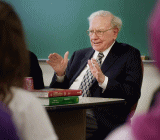 北京时间5月3日凌晨，一年一度的投资圈盛宴——“巴菲特股东大会”拉开帷幕。由于新冠疫情的影响，“股神”沃伦·巴菲特（Warren Buffett）旗下伯克希尔·哈撒韦公司...