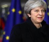 周五欧市盘中，英镑兑美元维持震荡走低之势，一度刷新日低至1.3179，回吐上日过半涨幅，现交投于一线1.3196。英国《金融时报》报道，英国高级官员认为，英国首相特...