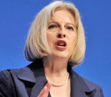 英国首相特雷莎·梅：伦敦不会承认加泰罗尼亚的独立宣言