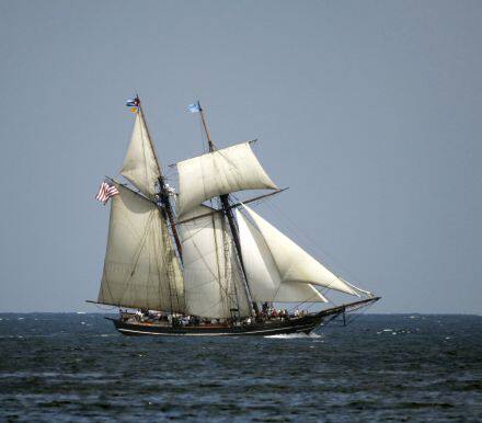 料恒指直至农历新年前将维持窄幅波动，短期上望30400点，最低位则以是上星期期指低位约29000点作参考．虽然美股齐升，但港股暂未有机会反弹，因为港股近期低位调整过后，市场忧...