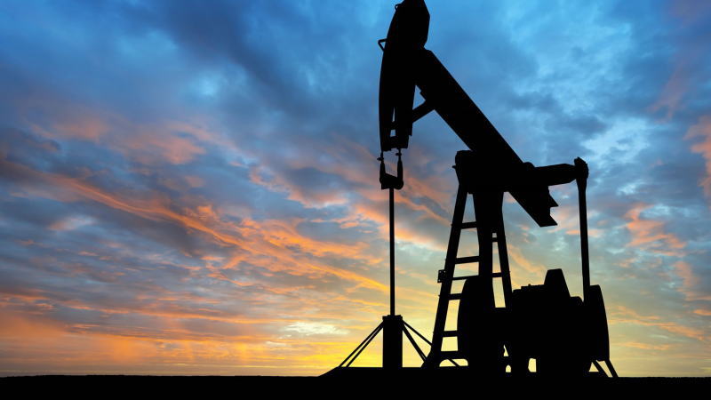 WTI原油即期价差维持期货溢价，成为油价反弹新的阻力