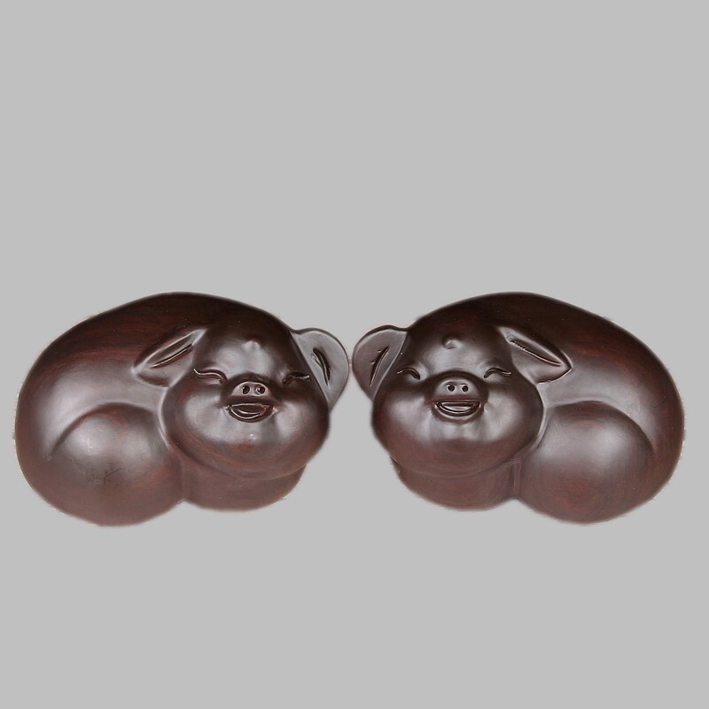 Dongyang wood carved solid wood mahogany black sandalwood Lucky black zodiac pig Home wood pig handicraft ornaments
