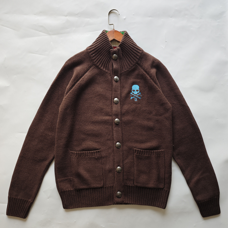 Hydrogen American Retro Stand-Up Collar Cardigan for Men with Skull Embroidery, Warm Knit Sweater with a Slim Fit and Trendy Lapel