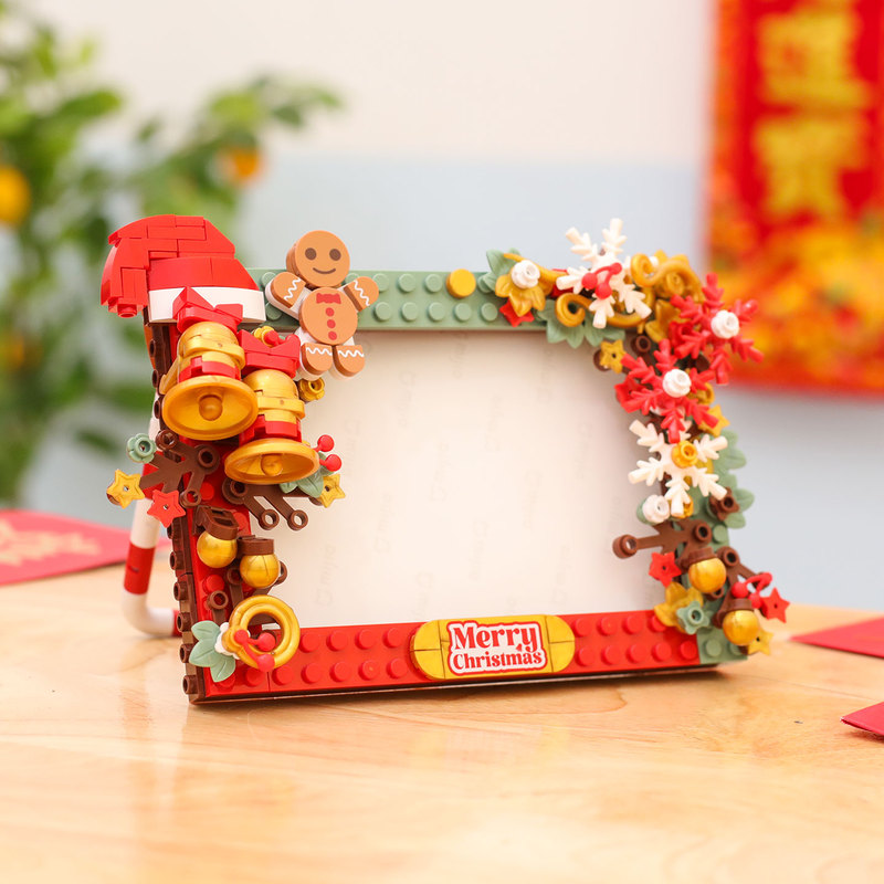 Jiaqi Building Blocks Christmas Photo Frame DIY Assembly Toy Desktop Small Ornaments Christmas Eve Christmas Gift for Girls