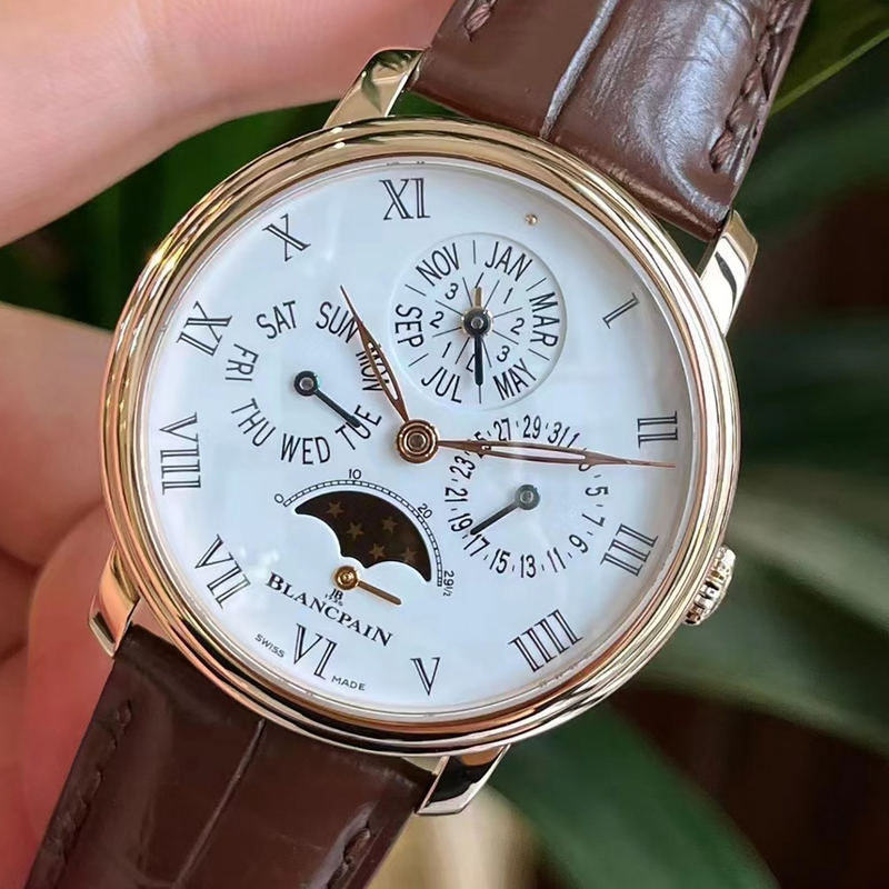 Full Set of Genuine Blancpain Classic 18K Rose Gold Automatic Mechanical Watch for Men, 98% New, 6659-3631-55B Full Set of Genuine Blancpain Classic 18K Rose Gold Automatic Mechanical Watch for Men, 98% New, 6659-3631-55B