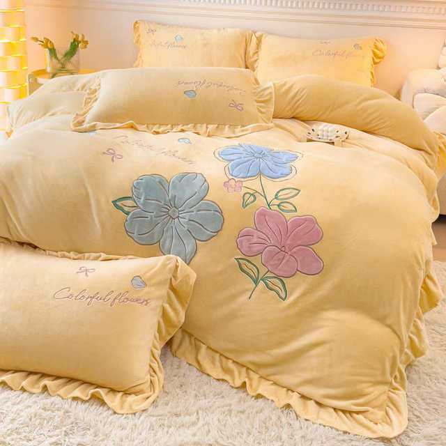2023 new milk velvet embroidery four-piece set princess style pink coral velvet sheet quilt cover double-sided plus velvet cover