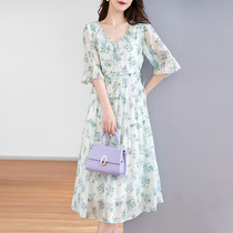 Silk Dress Womens 2023 Summer New French Retro Print Mid-Sleeve Mulberry Silk V-Neck Floral Beach Long Dress
