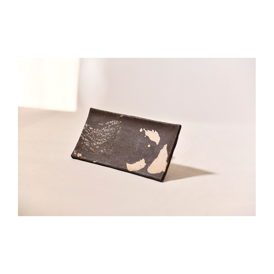 (Tsukiji Art) Tsinghua University Dong Yue Winter pottery tea tray < Smoke clouds and ink 2 >