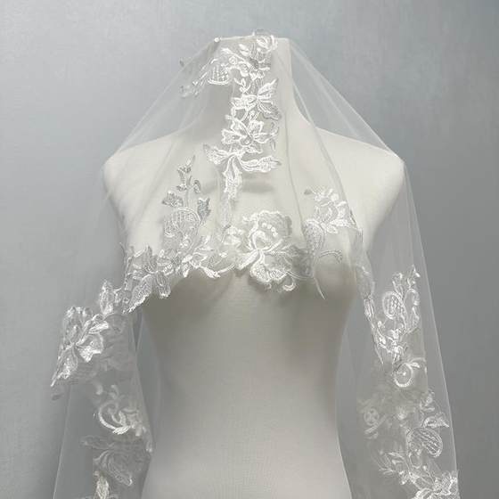 头纱新娘主婚纱头饰长拖尾重工轻奢复古蕾丝跟妆造型软纱鱼尾婚纱